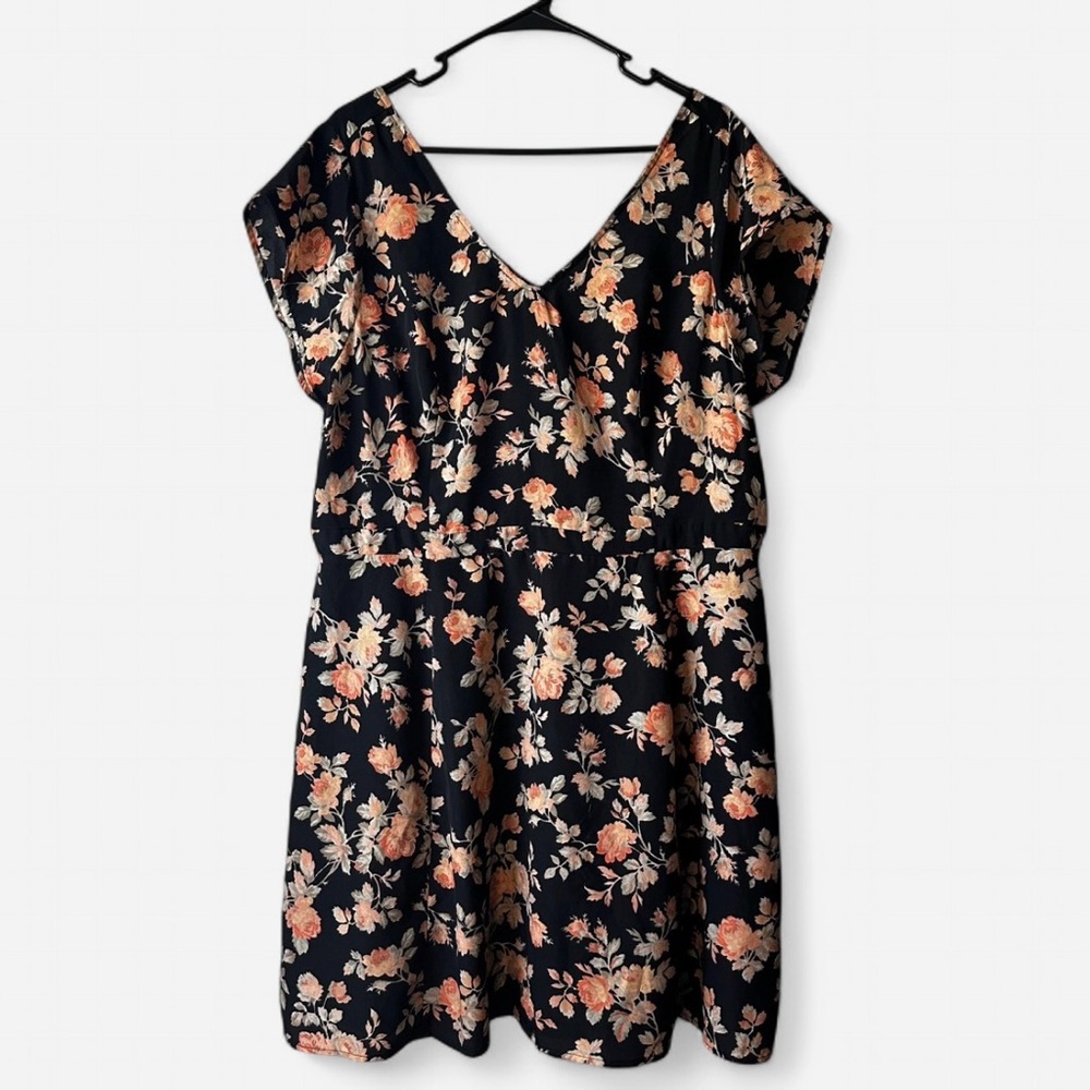 BB Dakota Black Floral Dress 1x